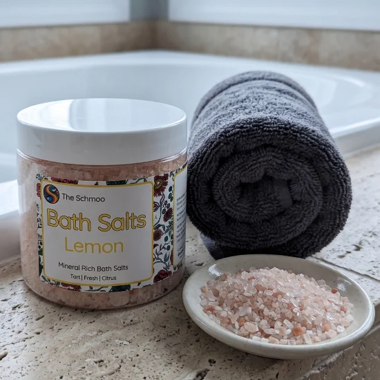 bath salts lemon on bath edge